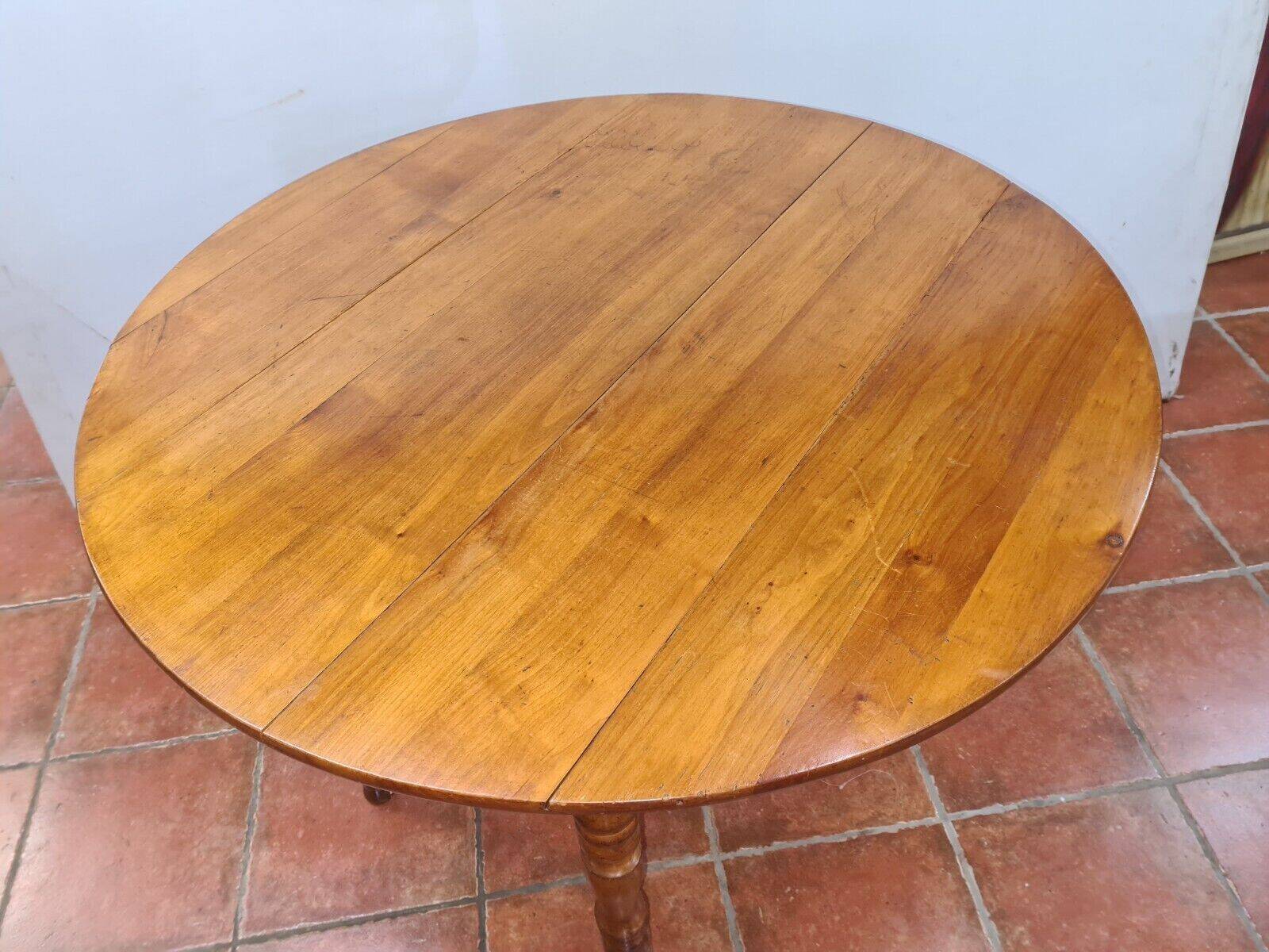 round table 4 feet in cherry wood