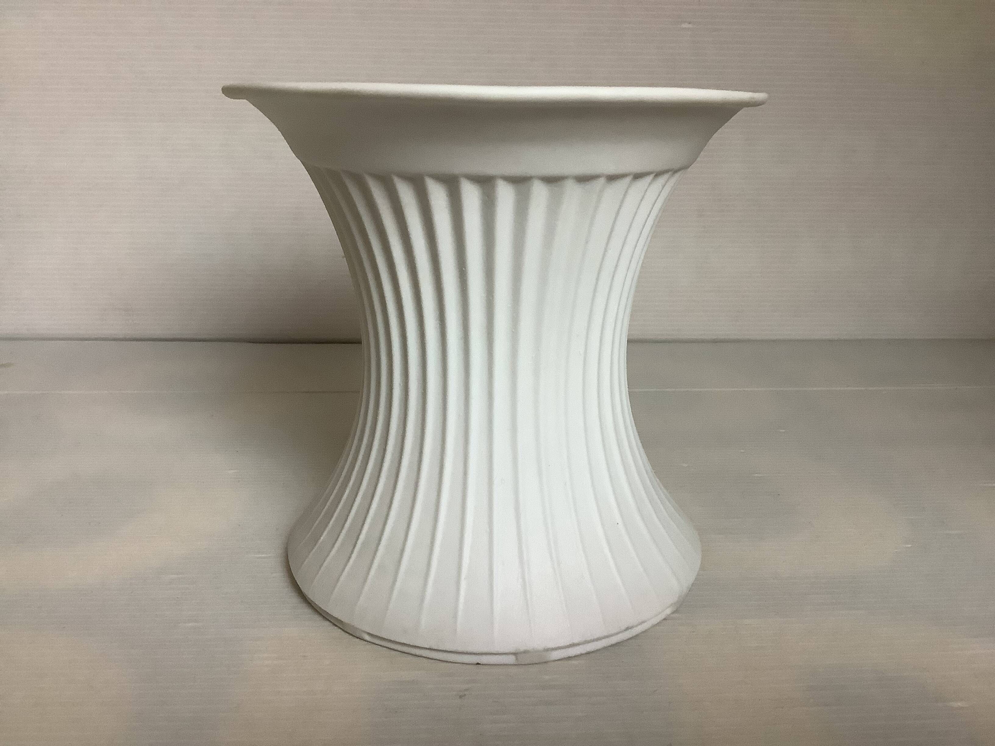 Vase style biscuit Serax design Ann Van Hoey