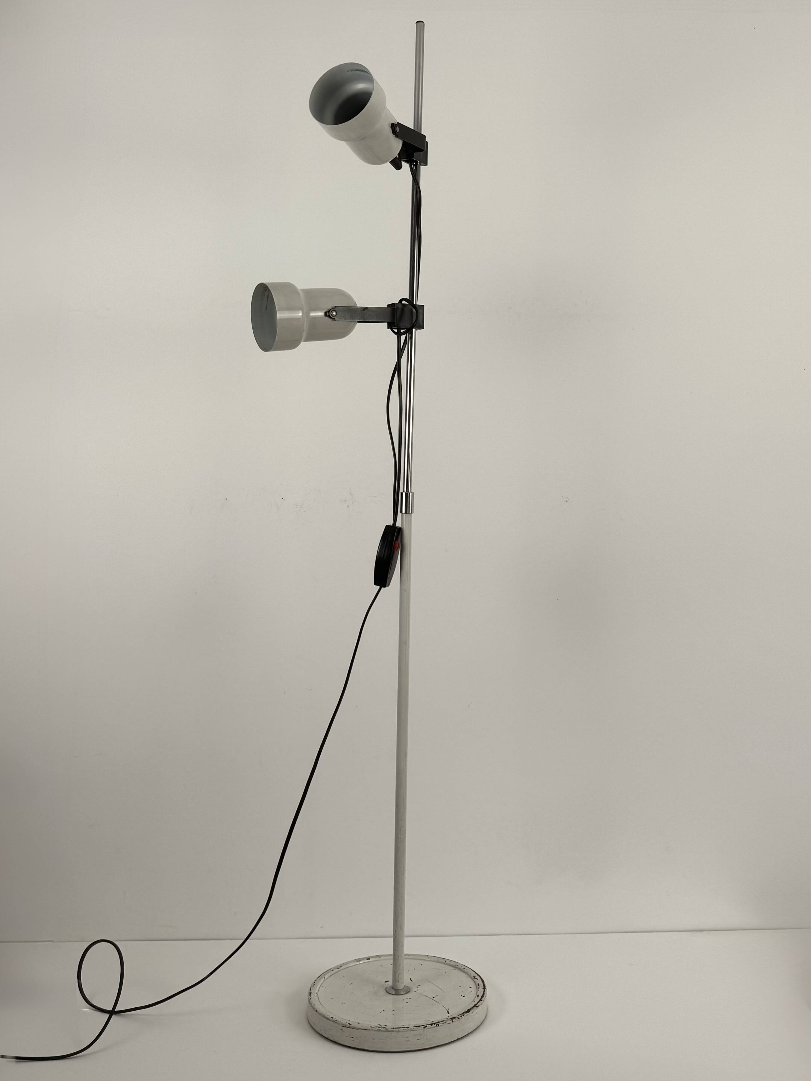 Vintage adjustable floor lamp, matte white lacquered metal and chrome, France 1970.