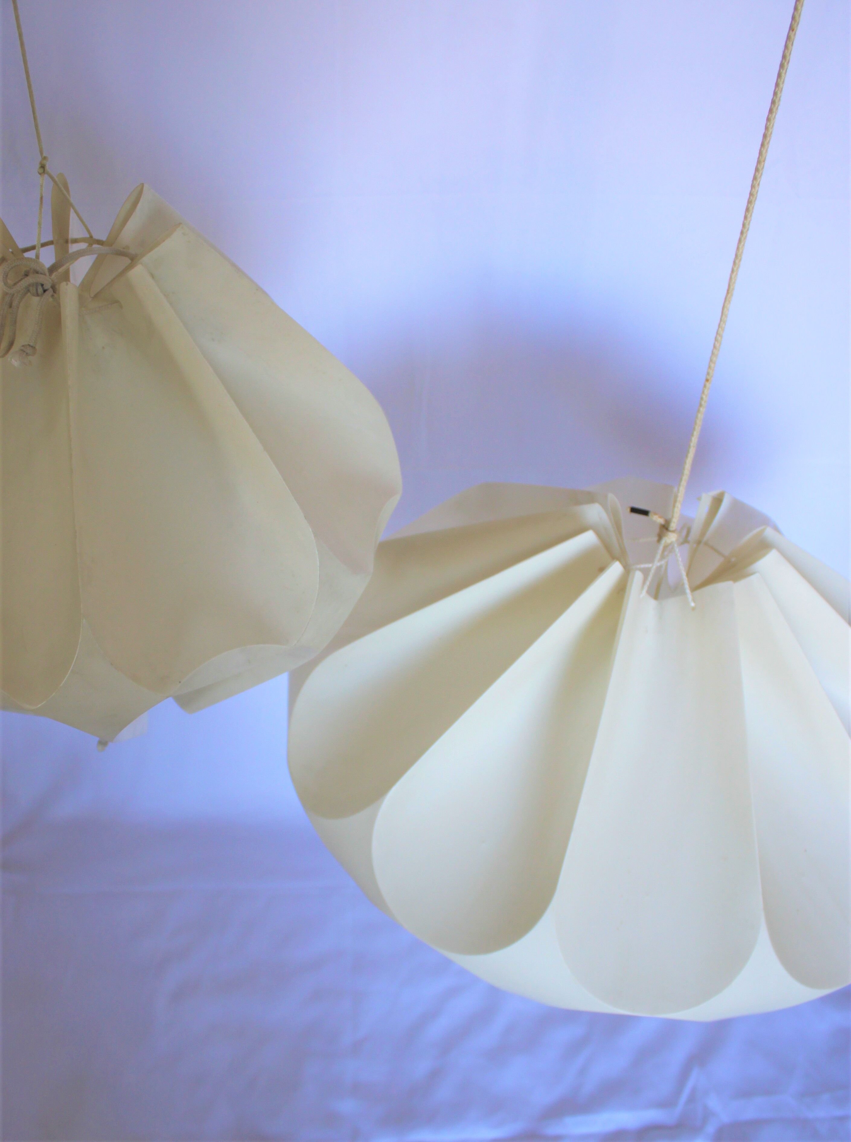 Paire de suspensions UFO space age