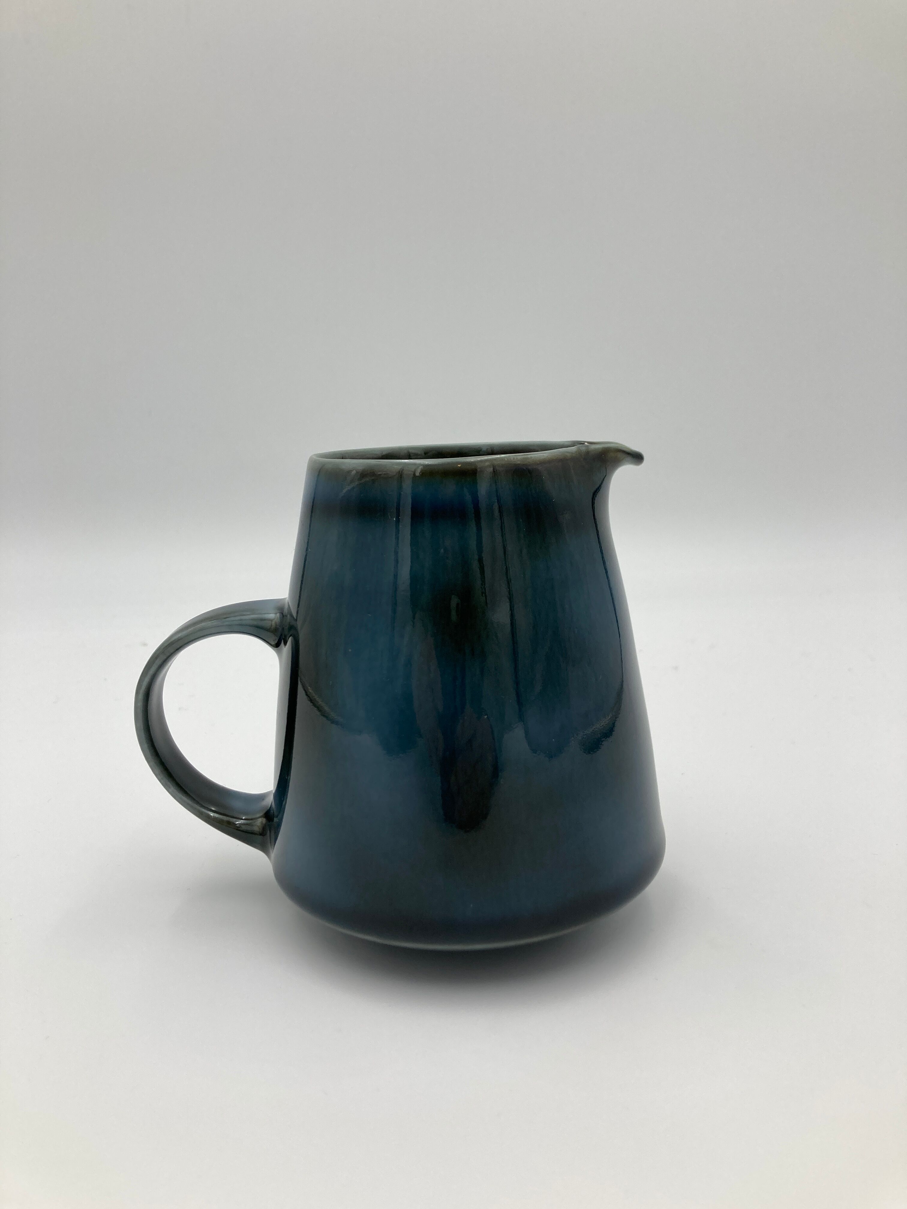 Porcelain pitcher from Virebent