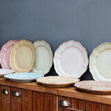 Set of 9 multicolored presentation plates
