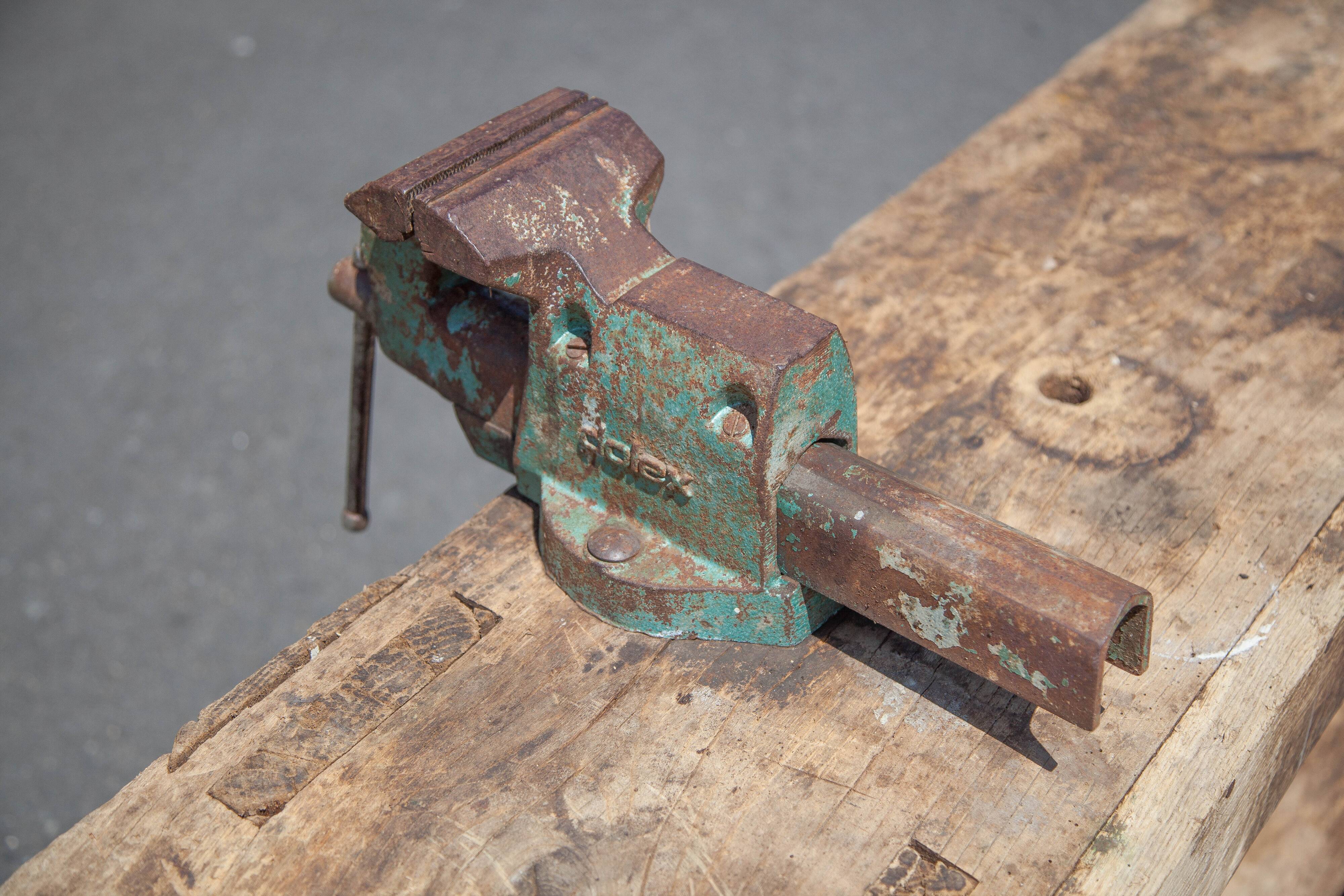 Large carpenter's workbench, old workbench, wooden workbench, industrial decoration
