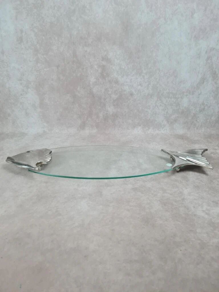 Glass and silver-plated fish trivet