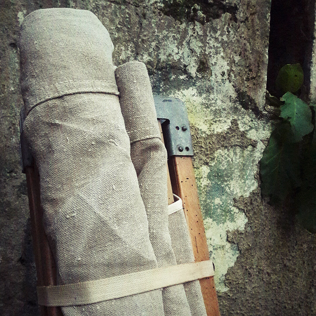 Period military camp bed