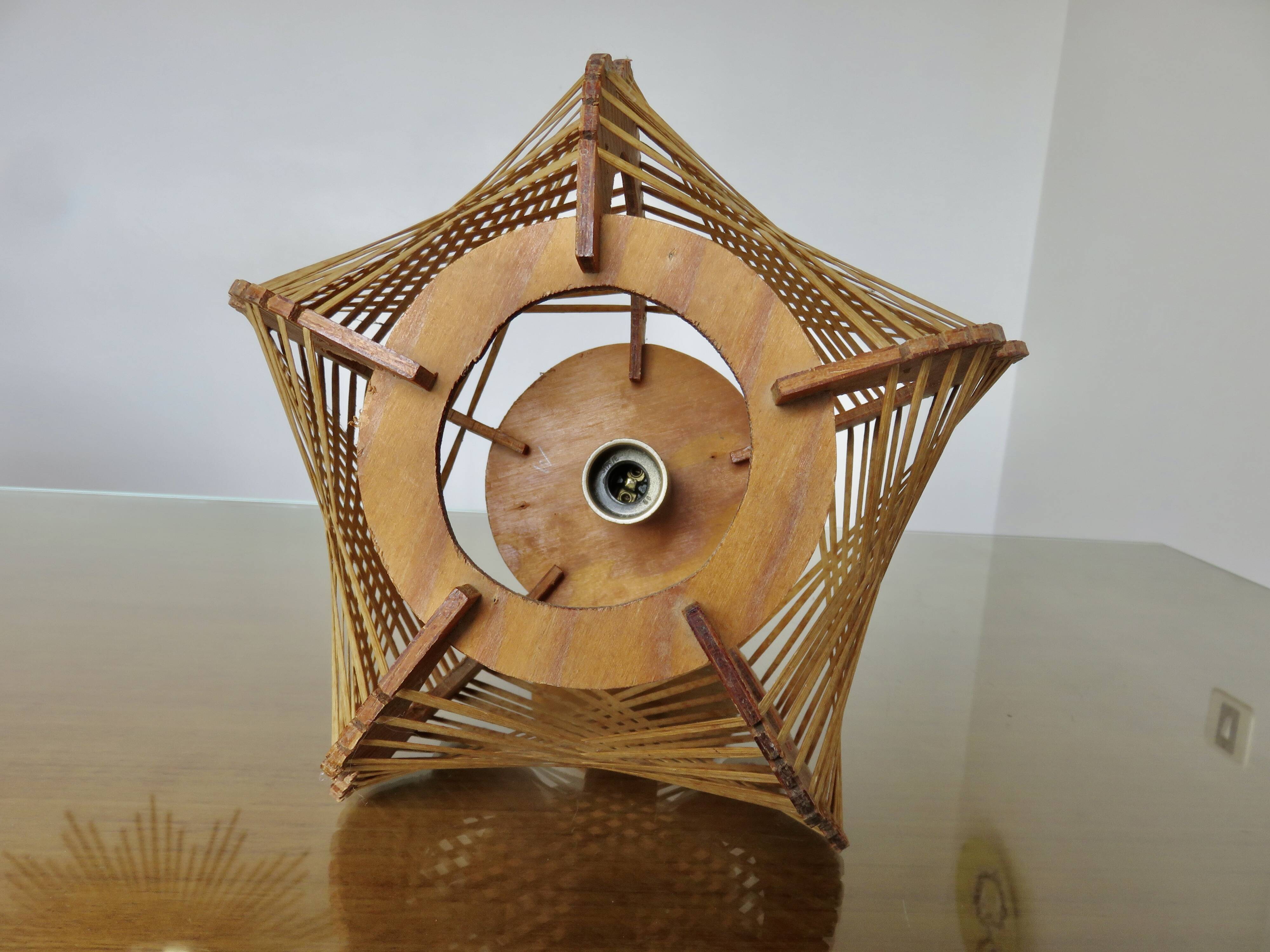 Lampe scandinave en fil et bois, années 60-70