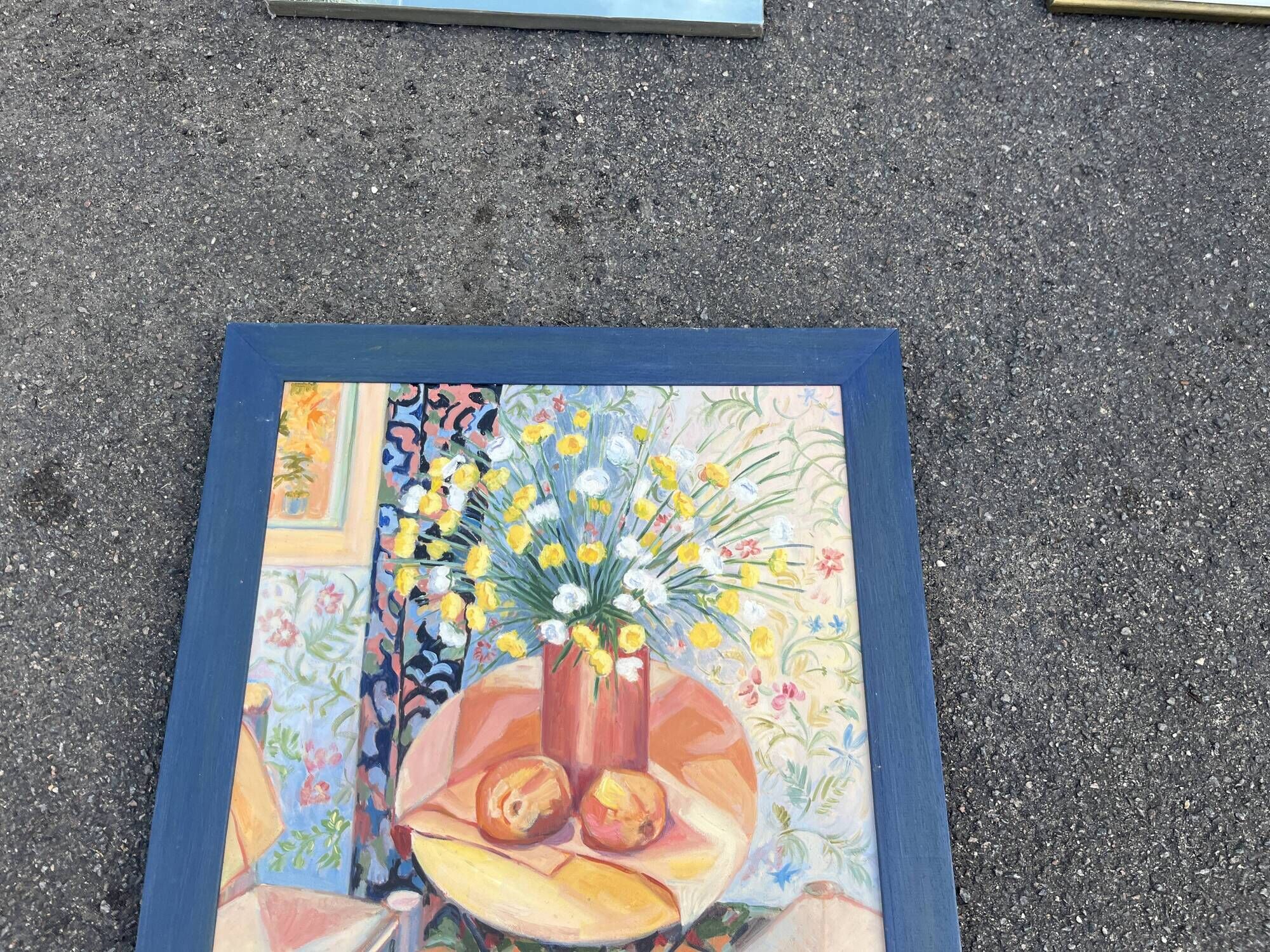 Still life with a bouquet of flowers – Colourful interior – Signed