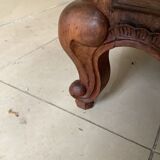 Eighteenth-century style chest of drawers in oak.