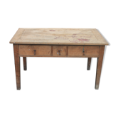 Farm table