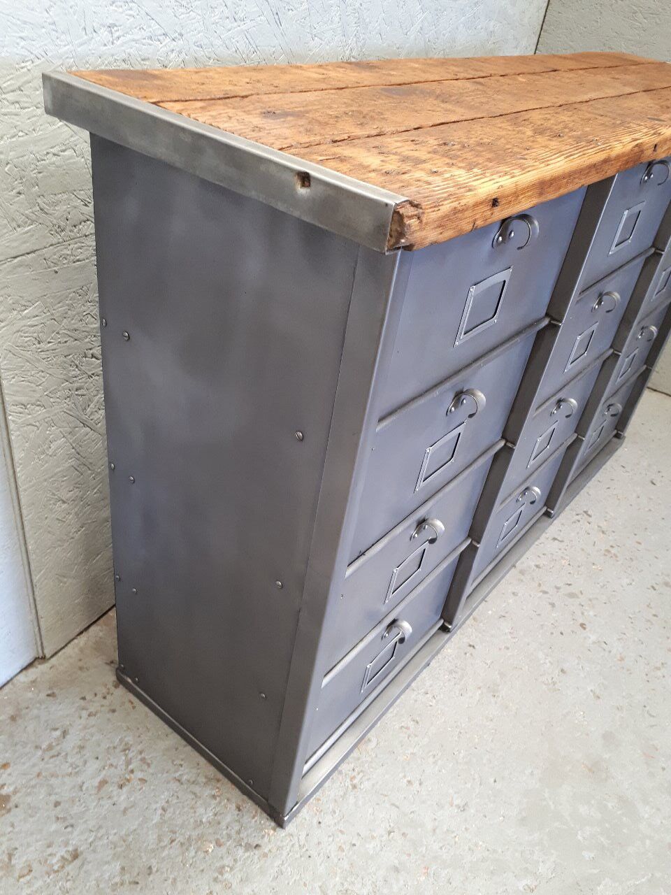 Buffet industrial strafor twelve valves