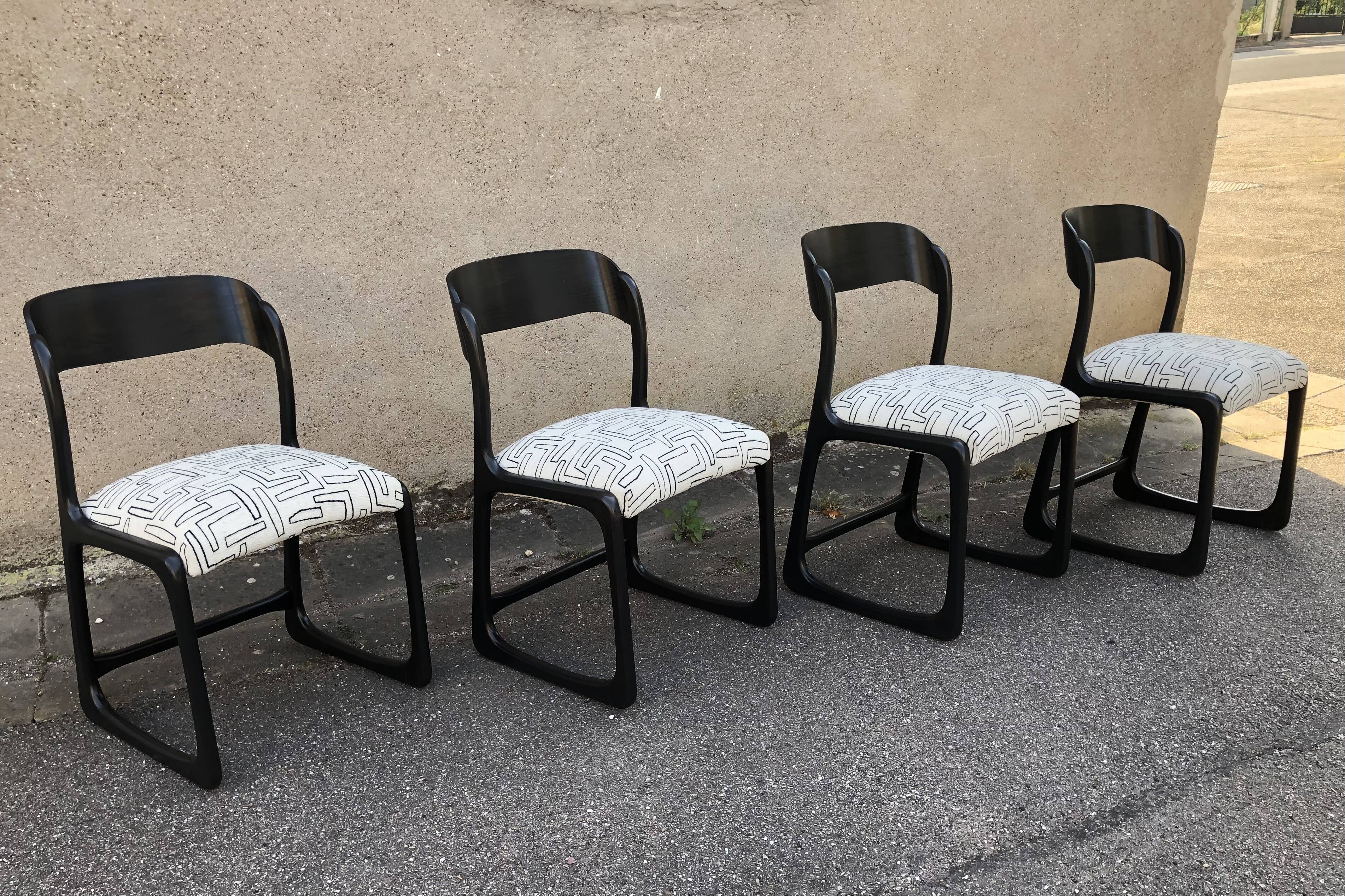 4 chaises Baumann Traîneau