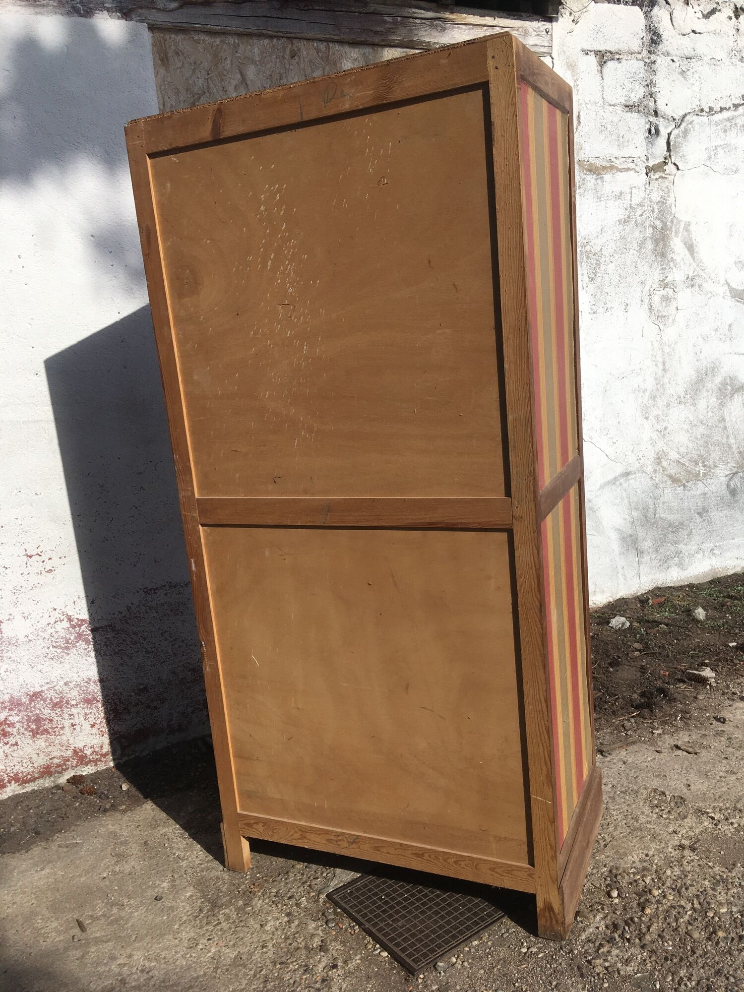 Parisian wardrobe/wardrobe with sliding doors