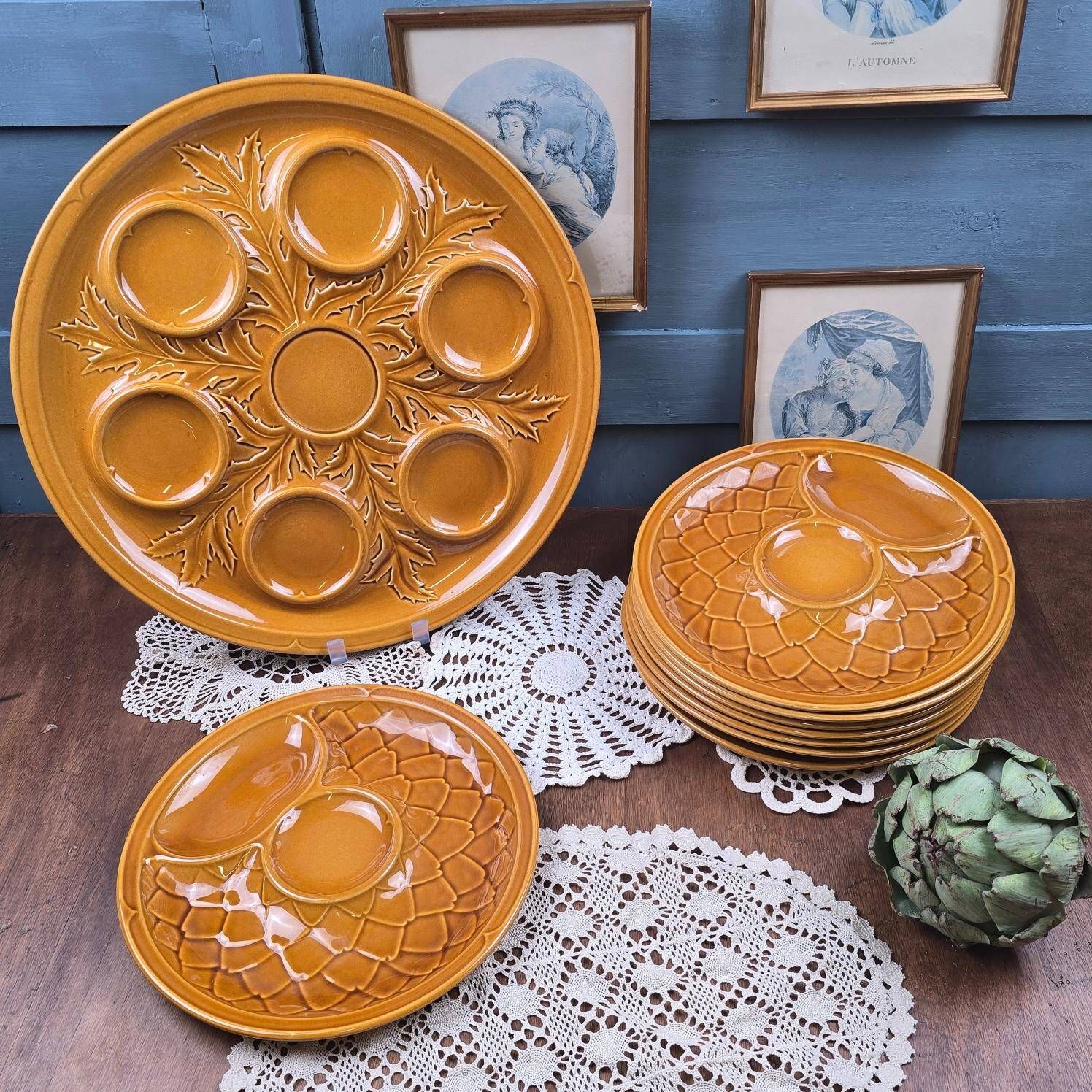 Artichoke service Salins France – 8 plates and serving dish barboti