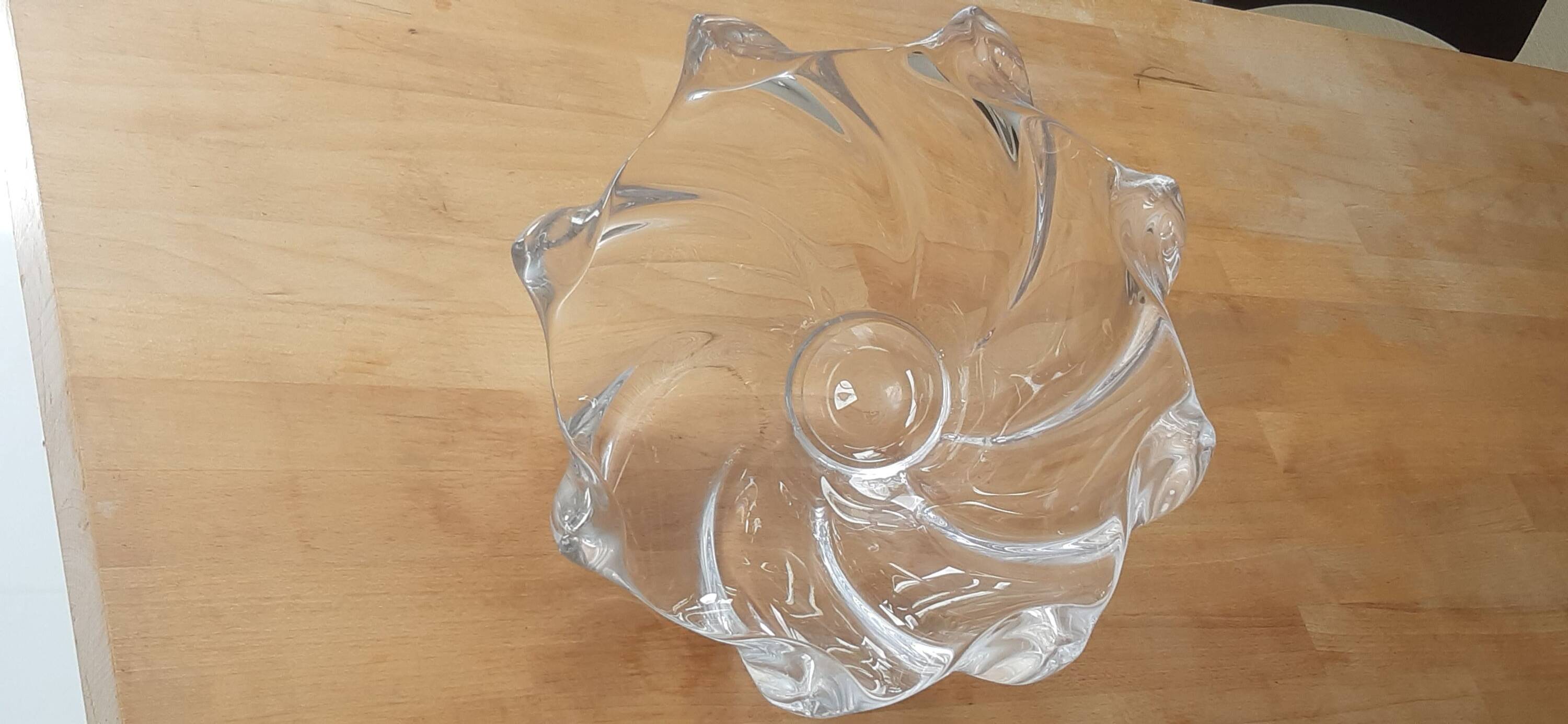Antique fruit bowl from Vannes art crystal factory