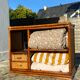 Commode en bois et rotin