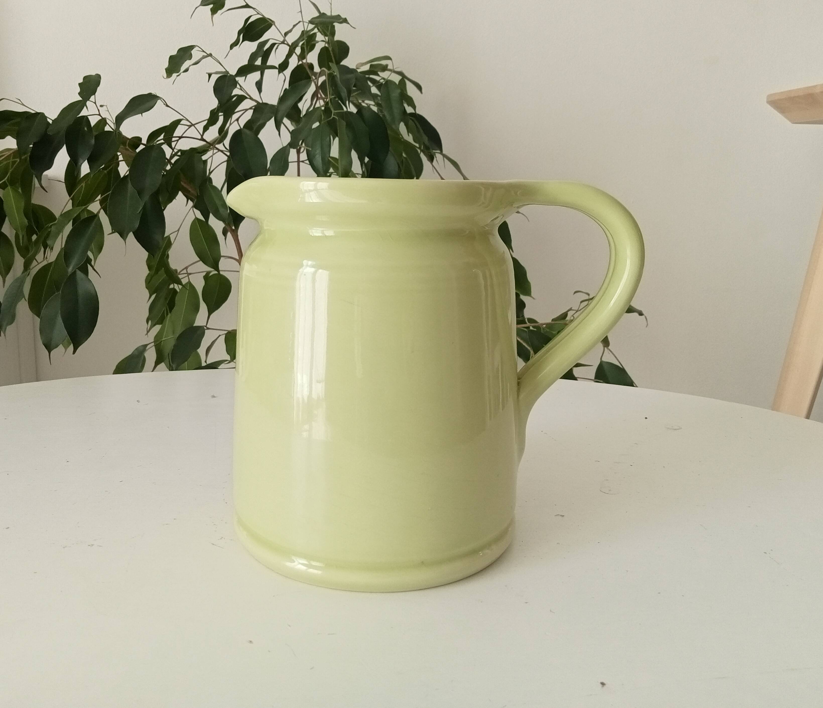 Pichet vintage en céramique craquelée