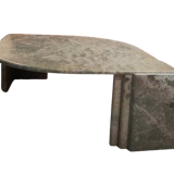 Table basse en marbre, forme goutte d'eau vieux rose