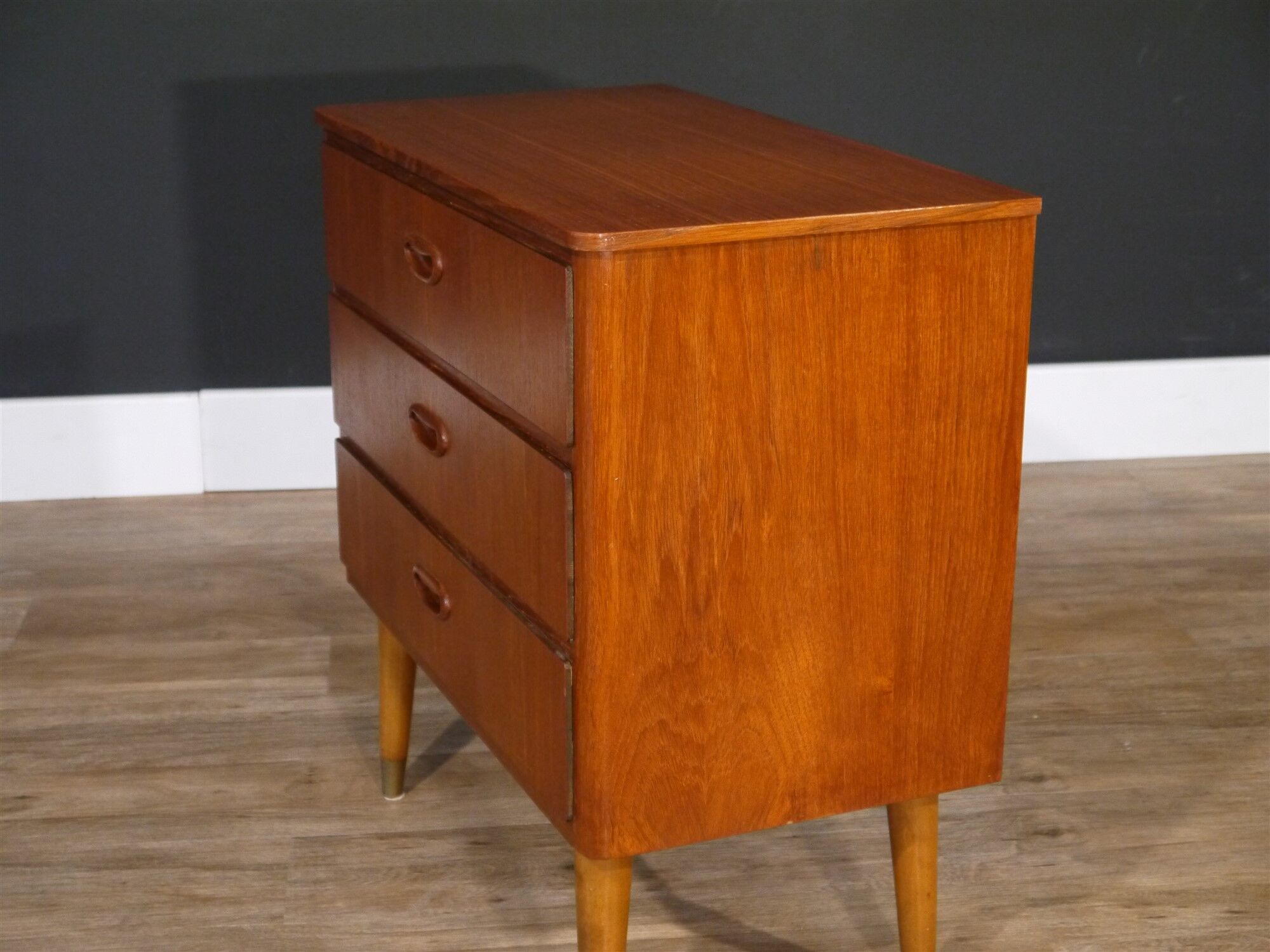 Commode scandinave en teck