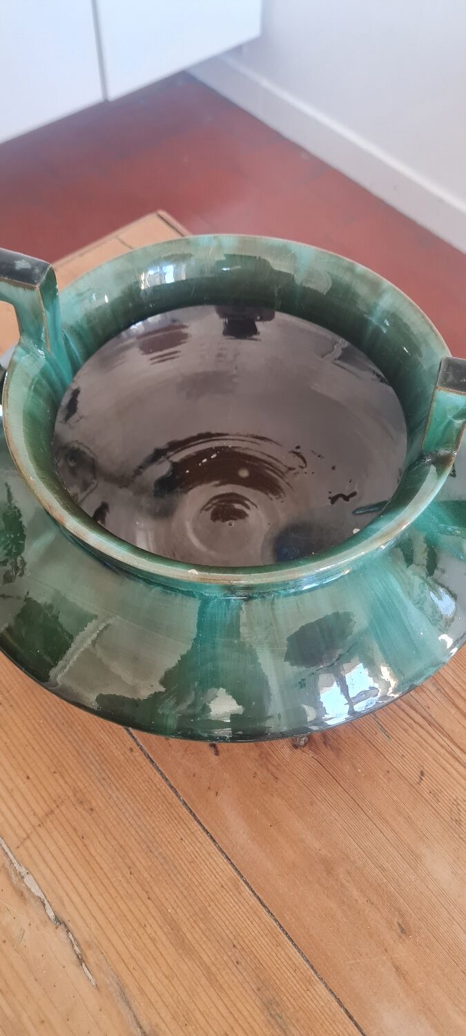 Vase en faïence émaillé vert