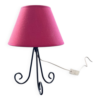 Lampe tripode en métal noir et coton rouge