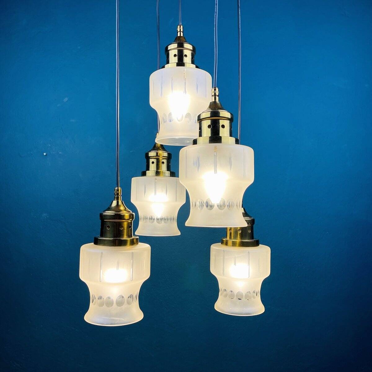 Mid-century glass cascade chandelier, Italy, 1970s.