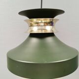 Hanging lamp in green lacquered metal with golden “ring” and bottom grille.