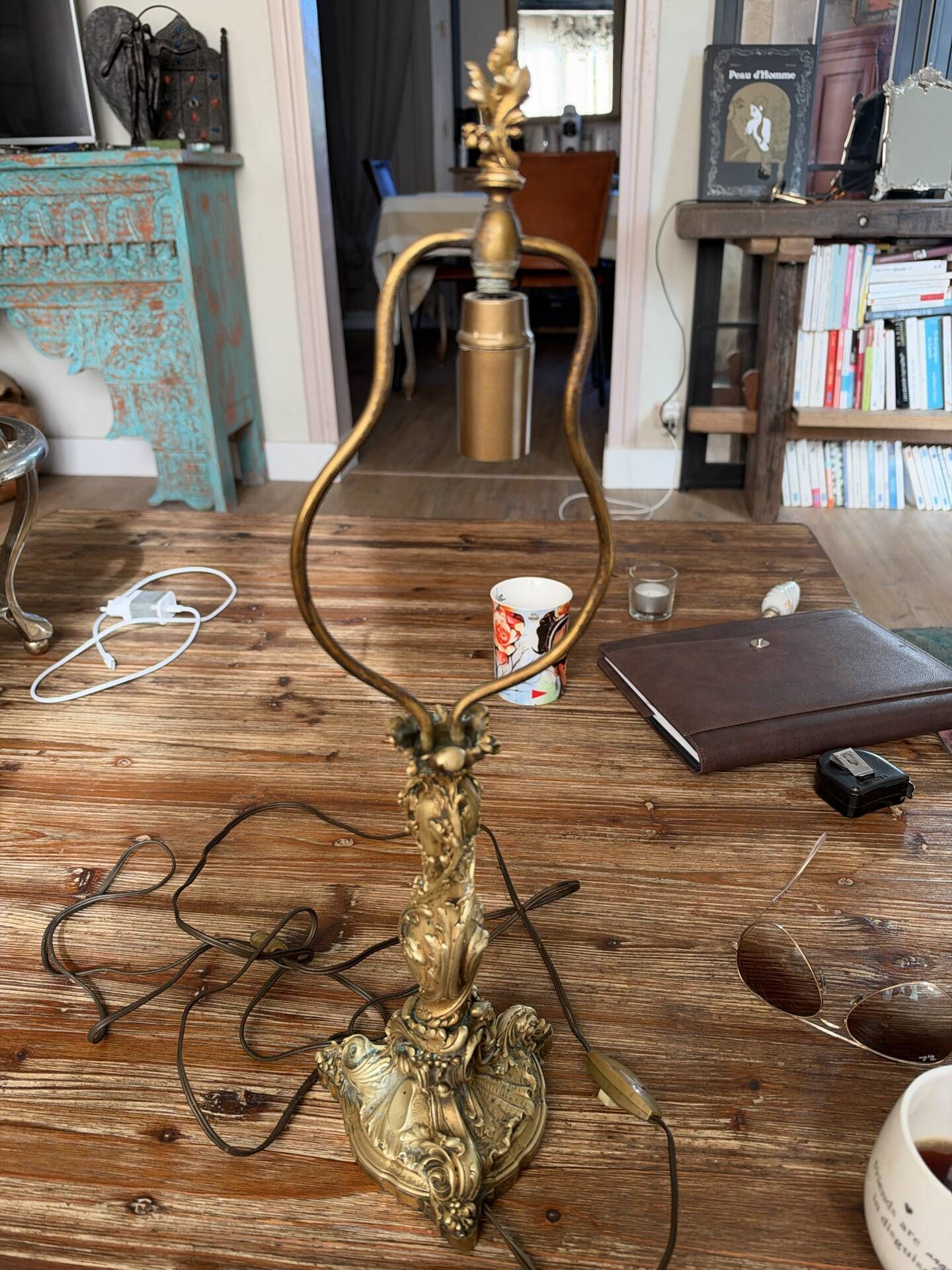 Art Nouveau torch lamp base in gilded bronze by Susse Frères & Robert.