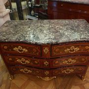 Flowers 18th century marquetry curved Dresser