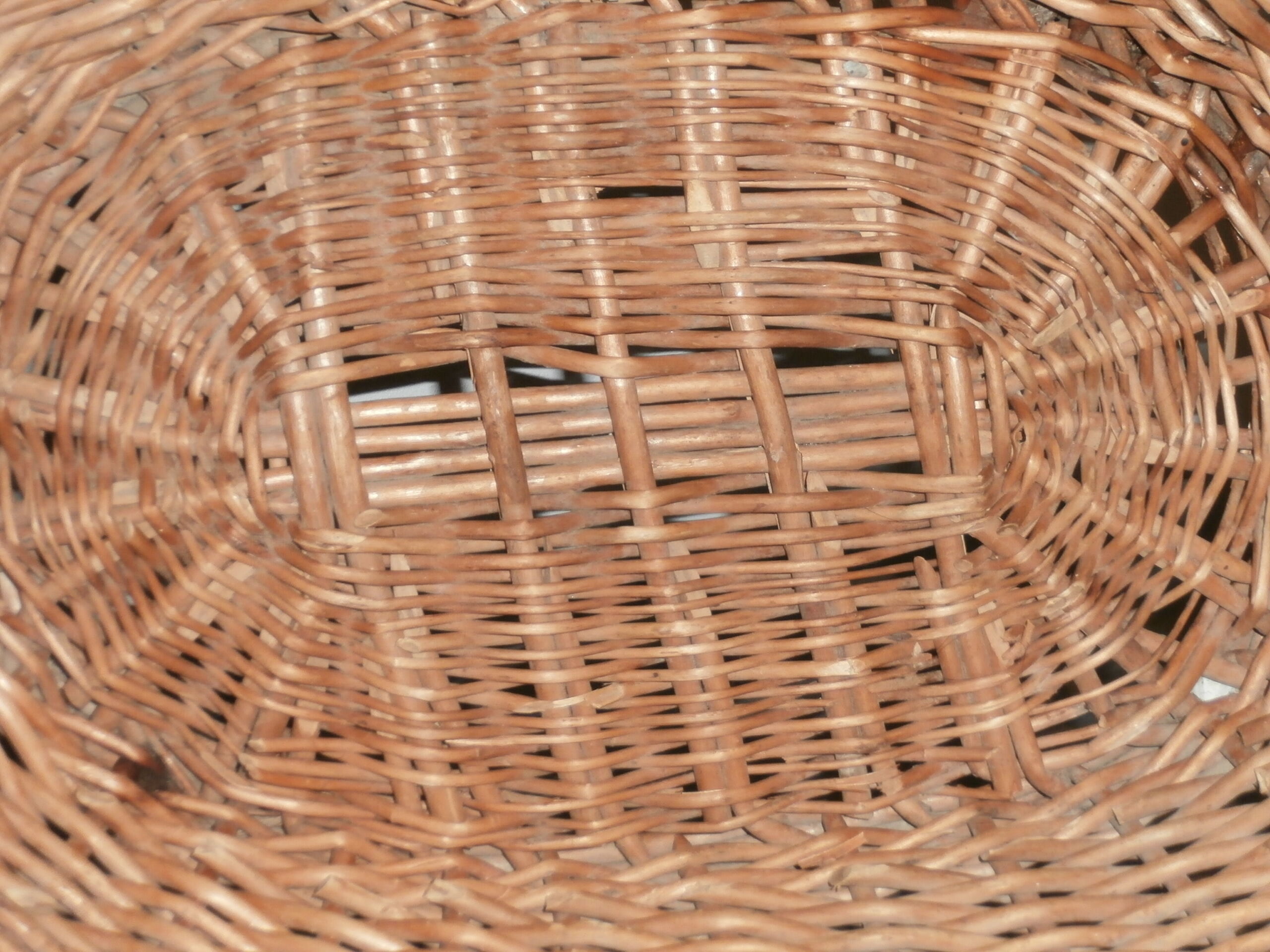 Wicker basket