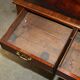 Bureau d'écriture géorgien irlandais antique restauré 1780 cuir
