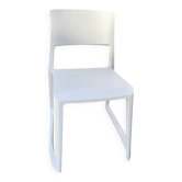 Chaise Vitra Tip Ton blanche – design Barber & Osgerby