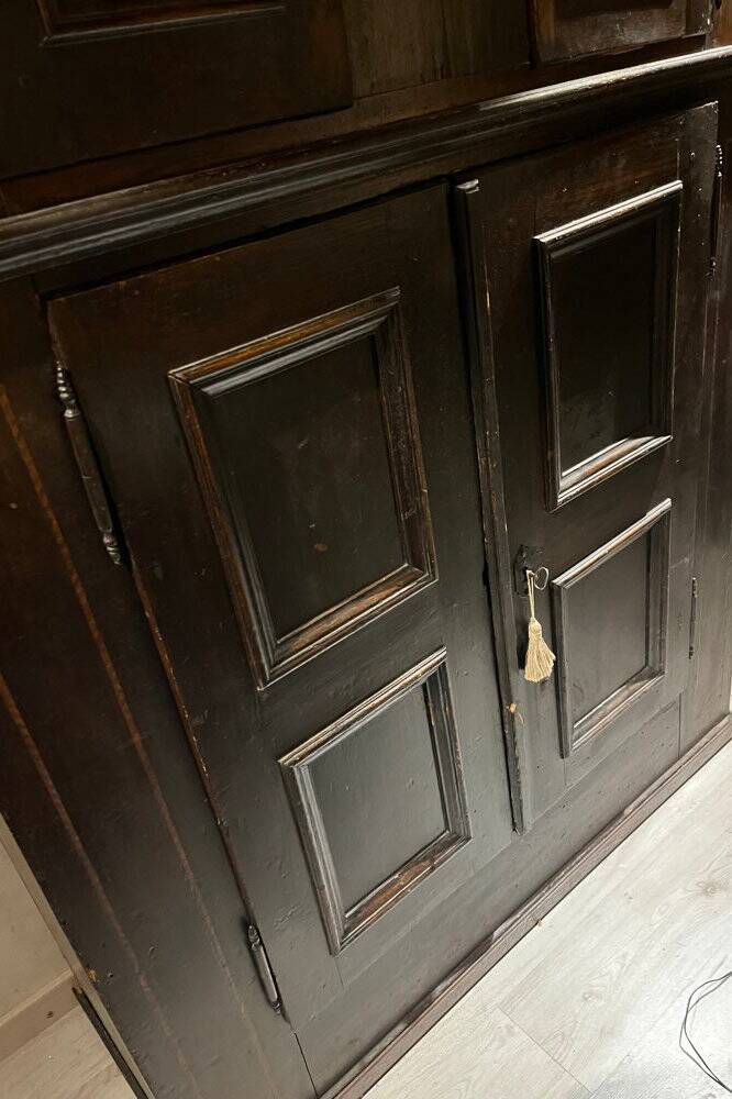 Armoire de cuisine du Valais XIXème