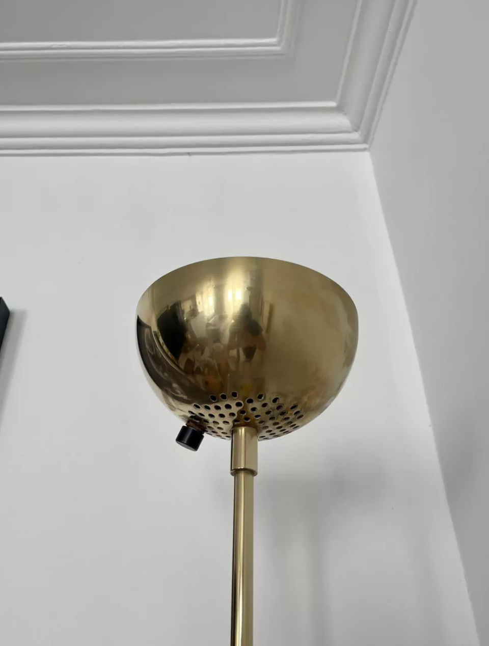 Vintage modernist floor lamp Saint Germain Lumière, brass, France 1980