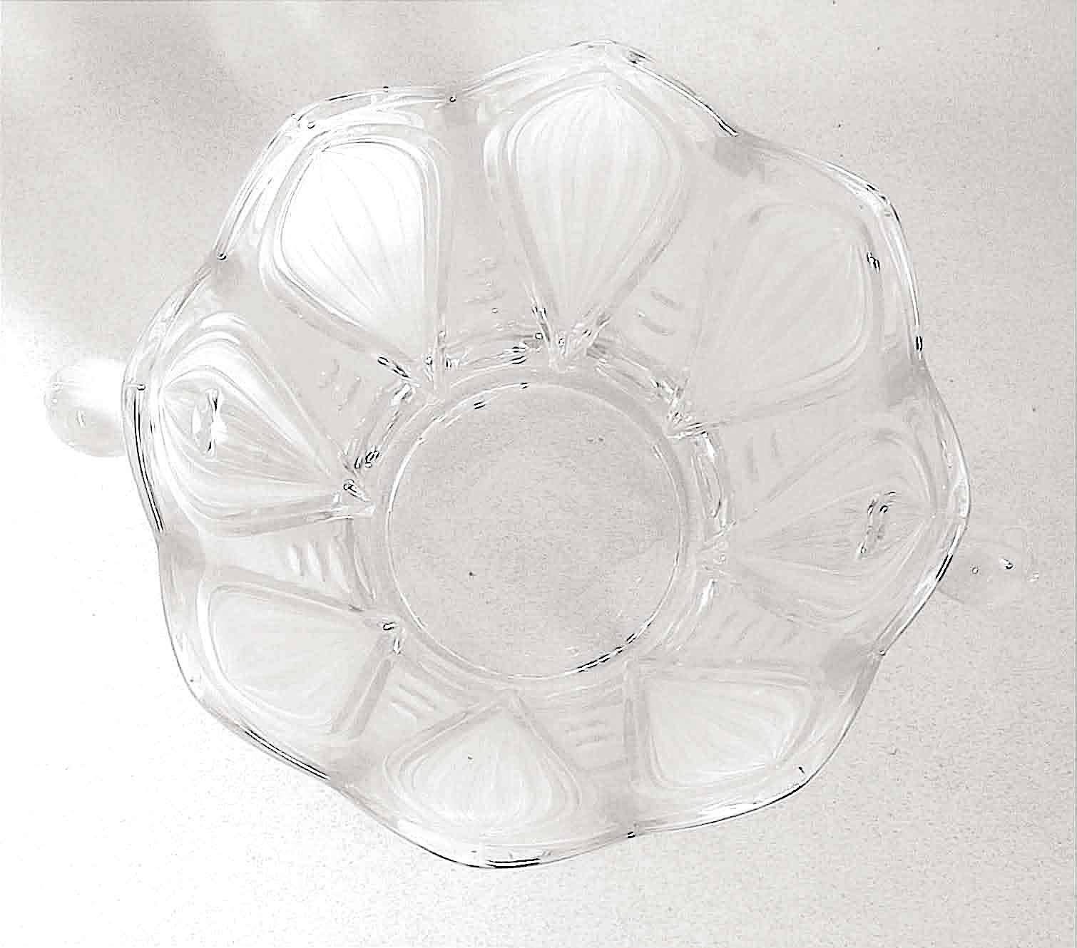 Crystal ice bucket from the 1960s to 1970s, height 23 cm.