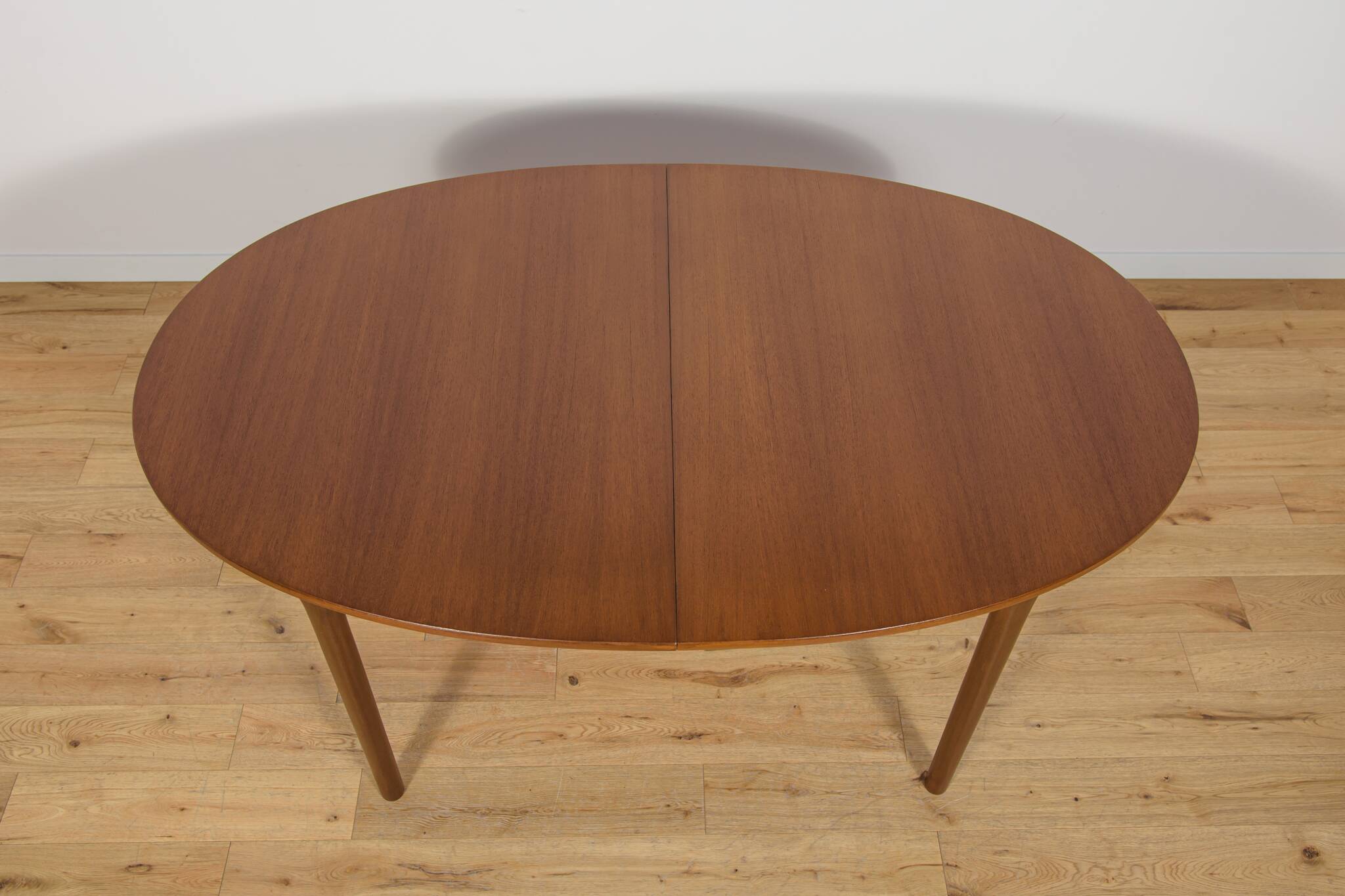 Mid-Century Oval Extendable Teak Dining Table from McIntosh, 1960s