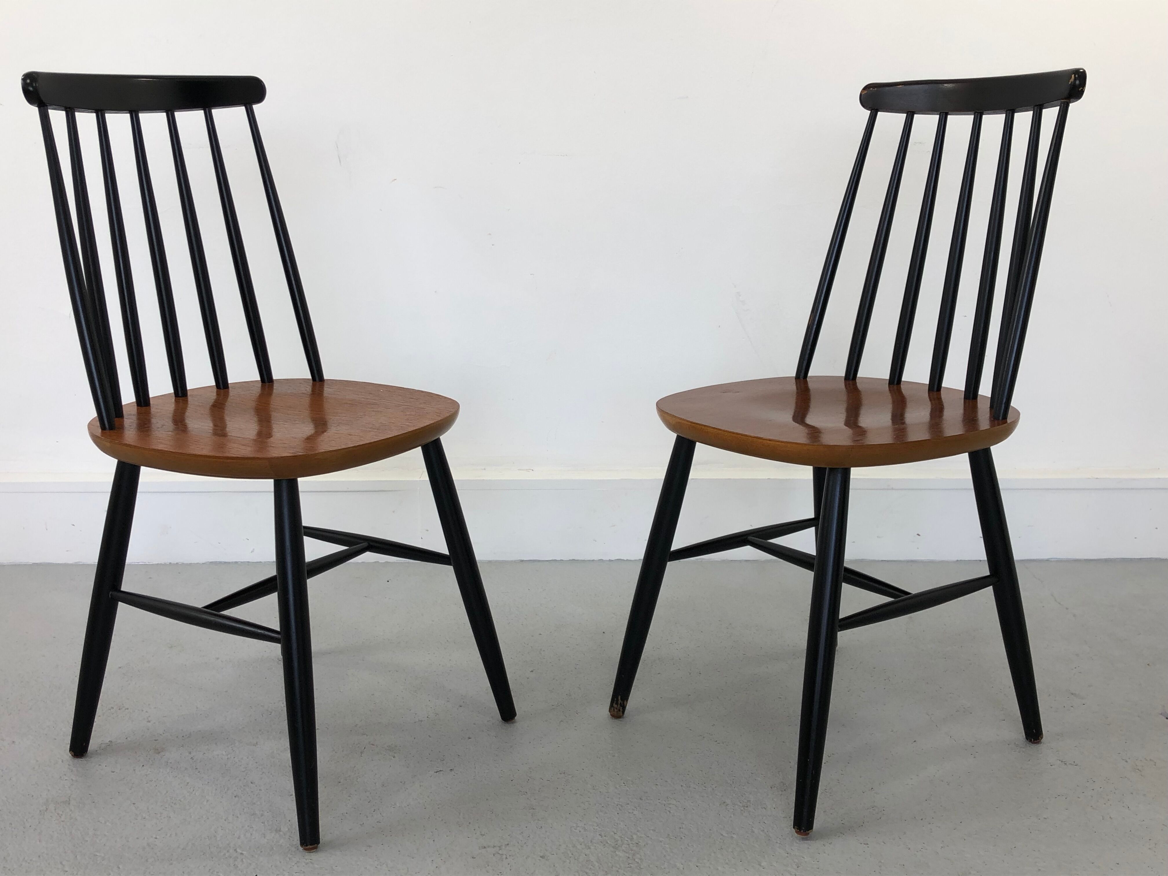 Set of 2 chairs, 1970s