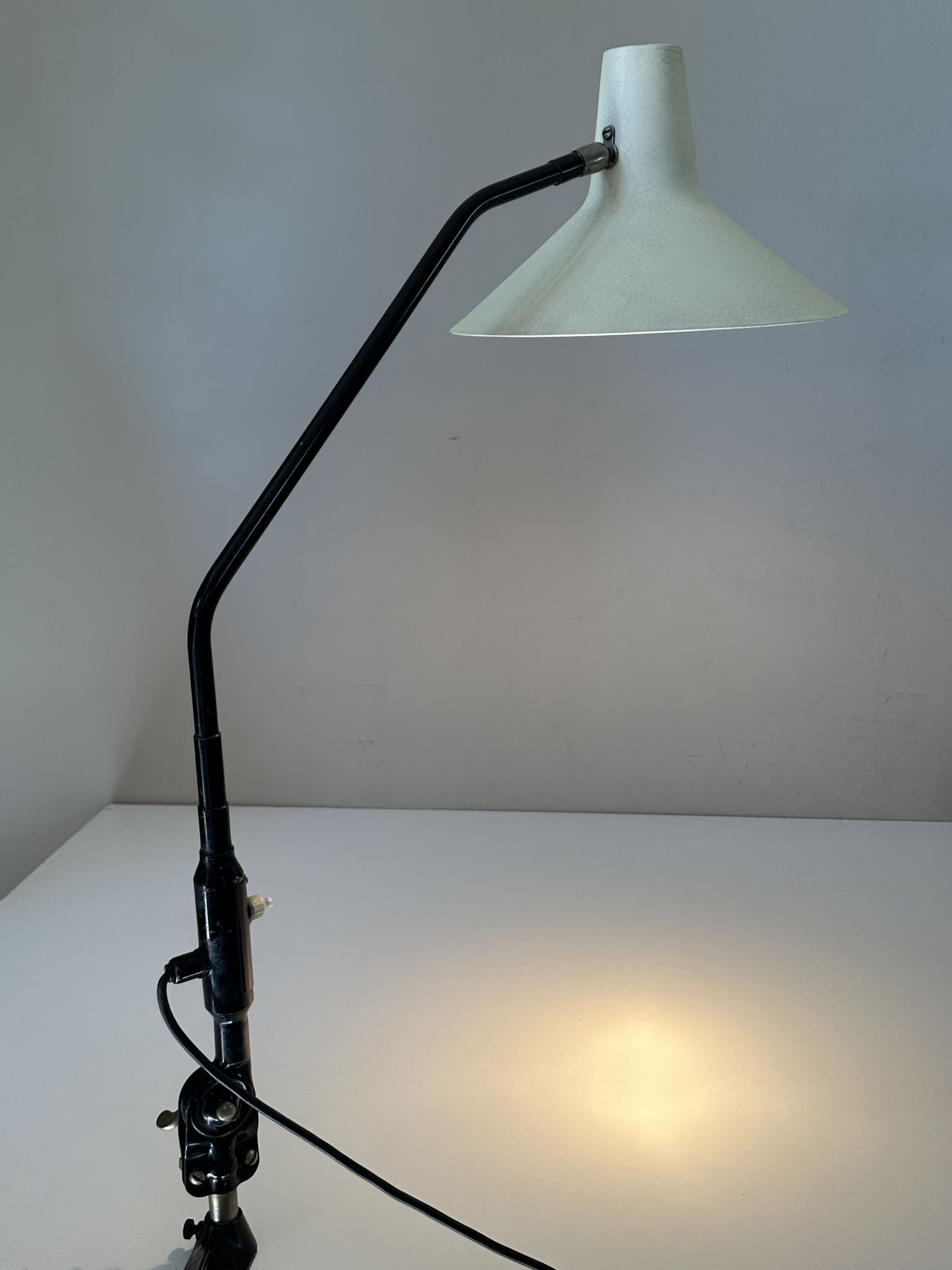 Lampe agrafe jjm hoogervorst design vintage années 60