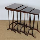 Tables gigognes