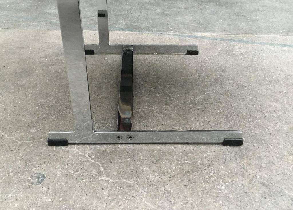 Mid-century space age cantilever chair by Richard Young for Merrow Associates, 1960s.