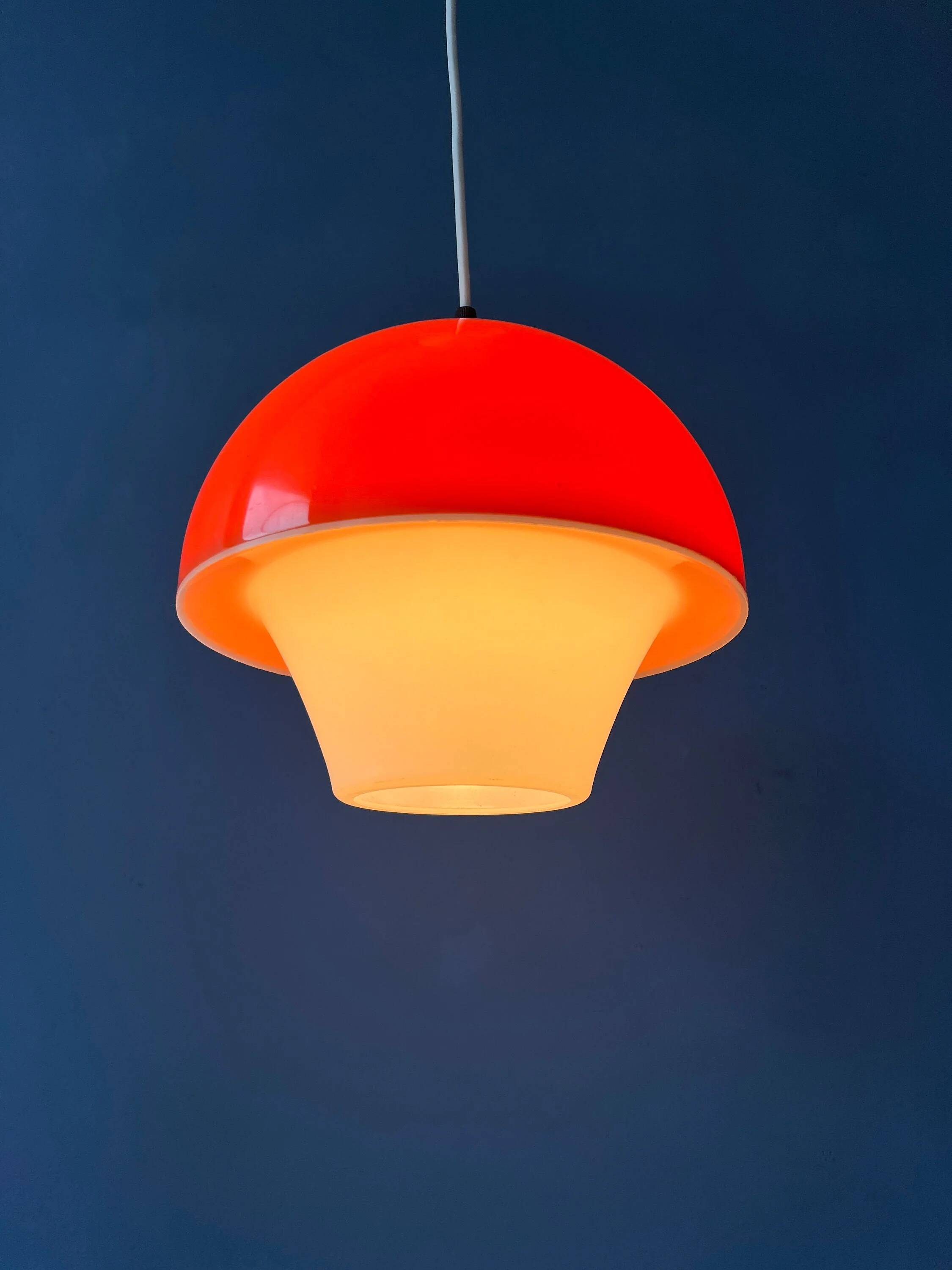 Suspension Space Age in orange and white acrylic glass