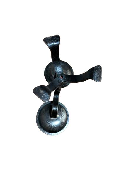 Rustic black metal candle holder - dimensions 20 x 23.5 cm