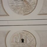 Commode patinée