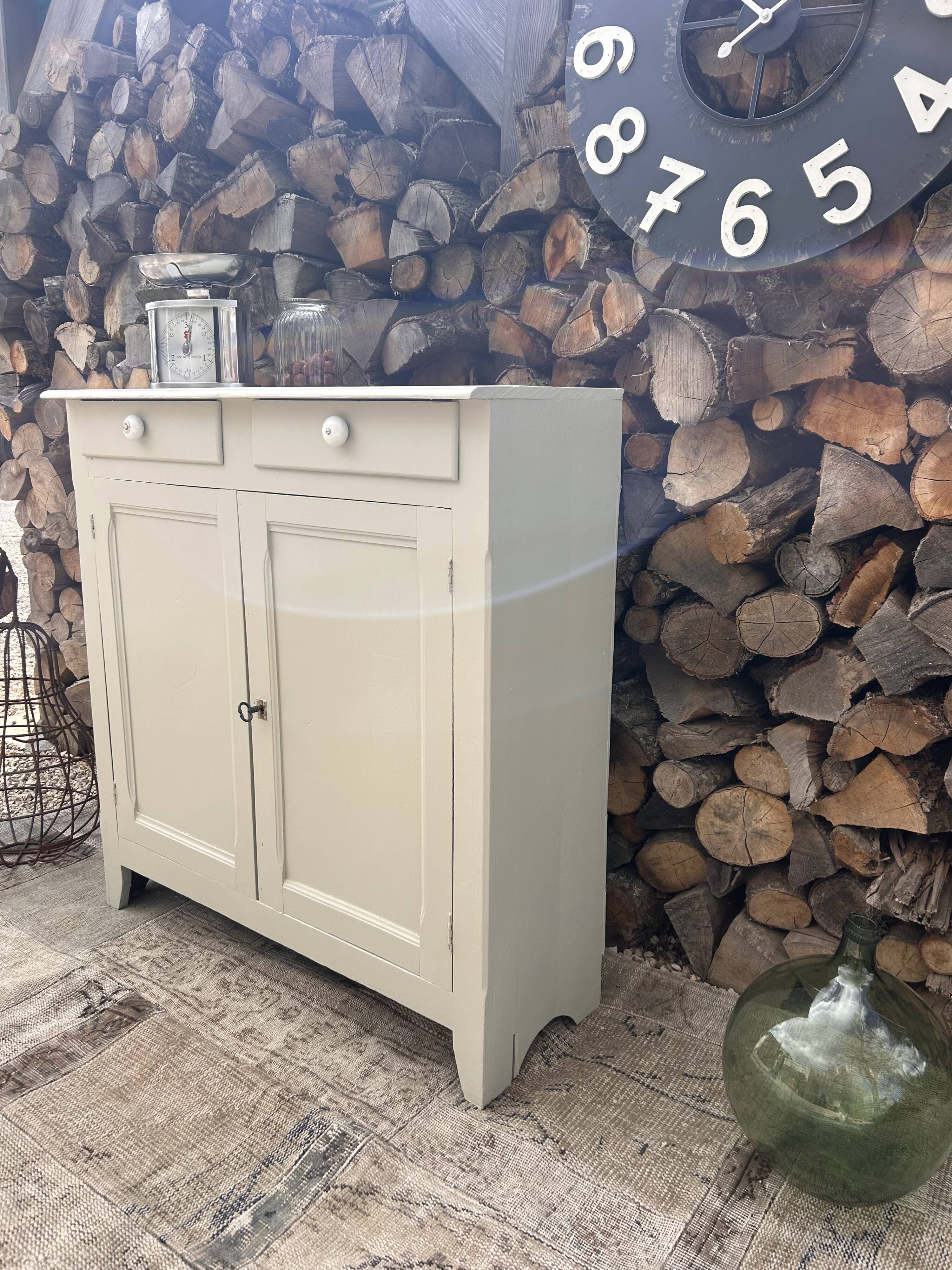 Parisian-style buffet