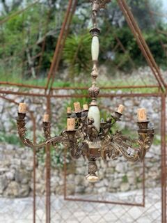 Chandelier with 3 cherubs in bronze and alabaster