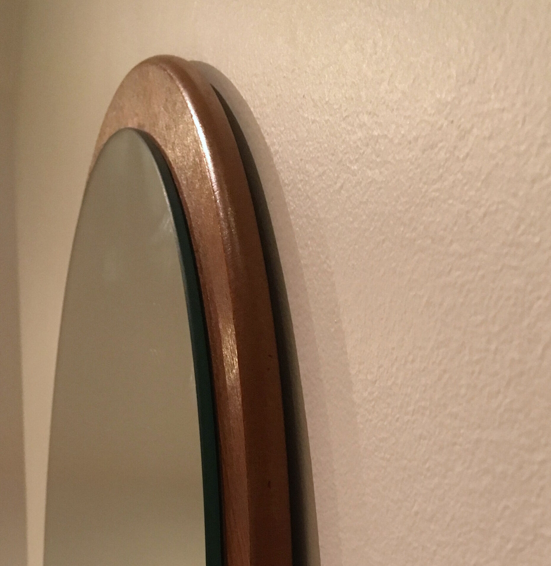 Round vintage Scandinavian mirror in teak - 60s - 47.5x47.5cm