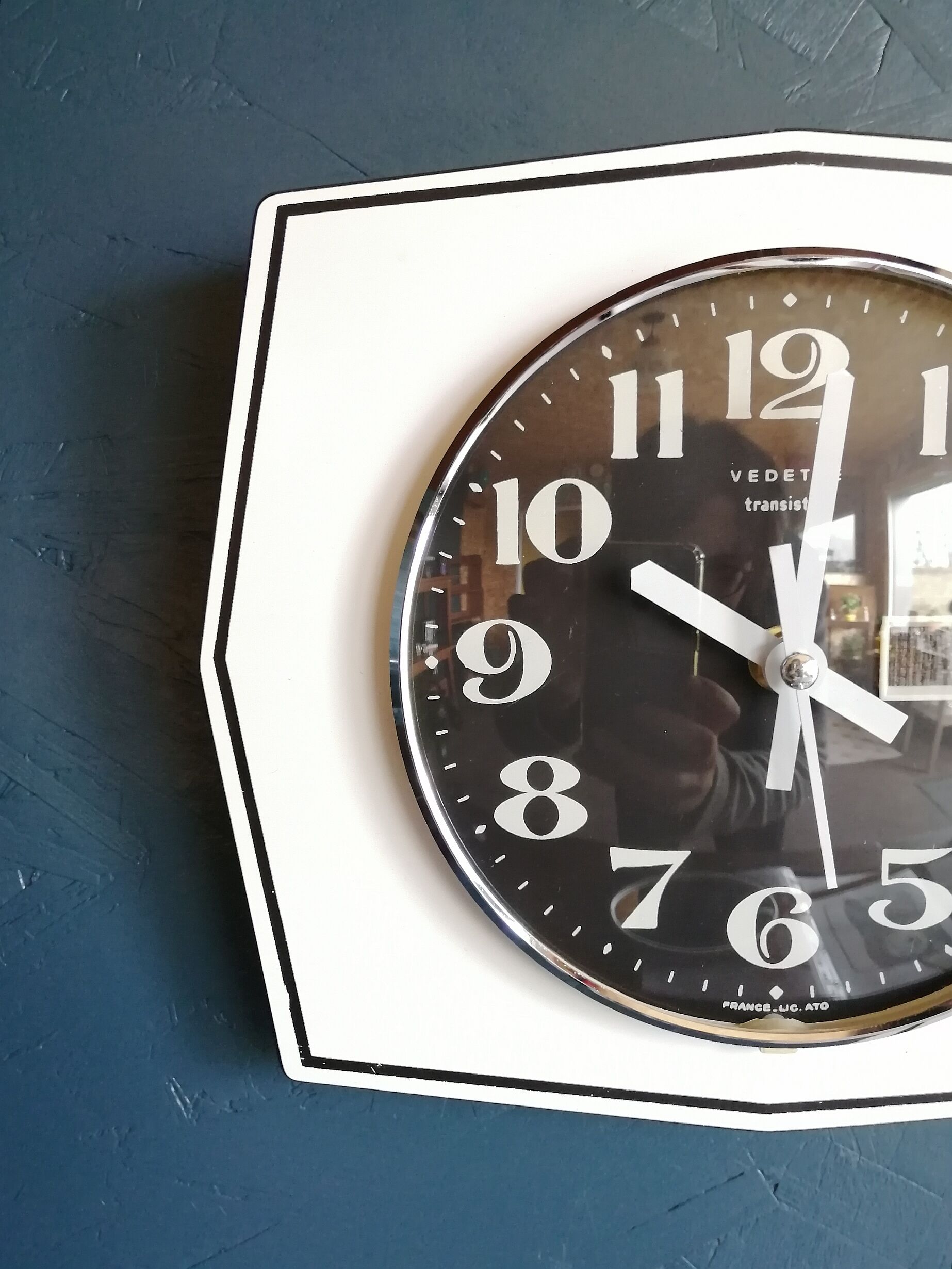 Horloge vintage pendule murale "vedette noir & blanc"