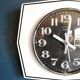 Horloge vintage pendule murale "vedette noir & blanc"