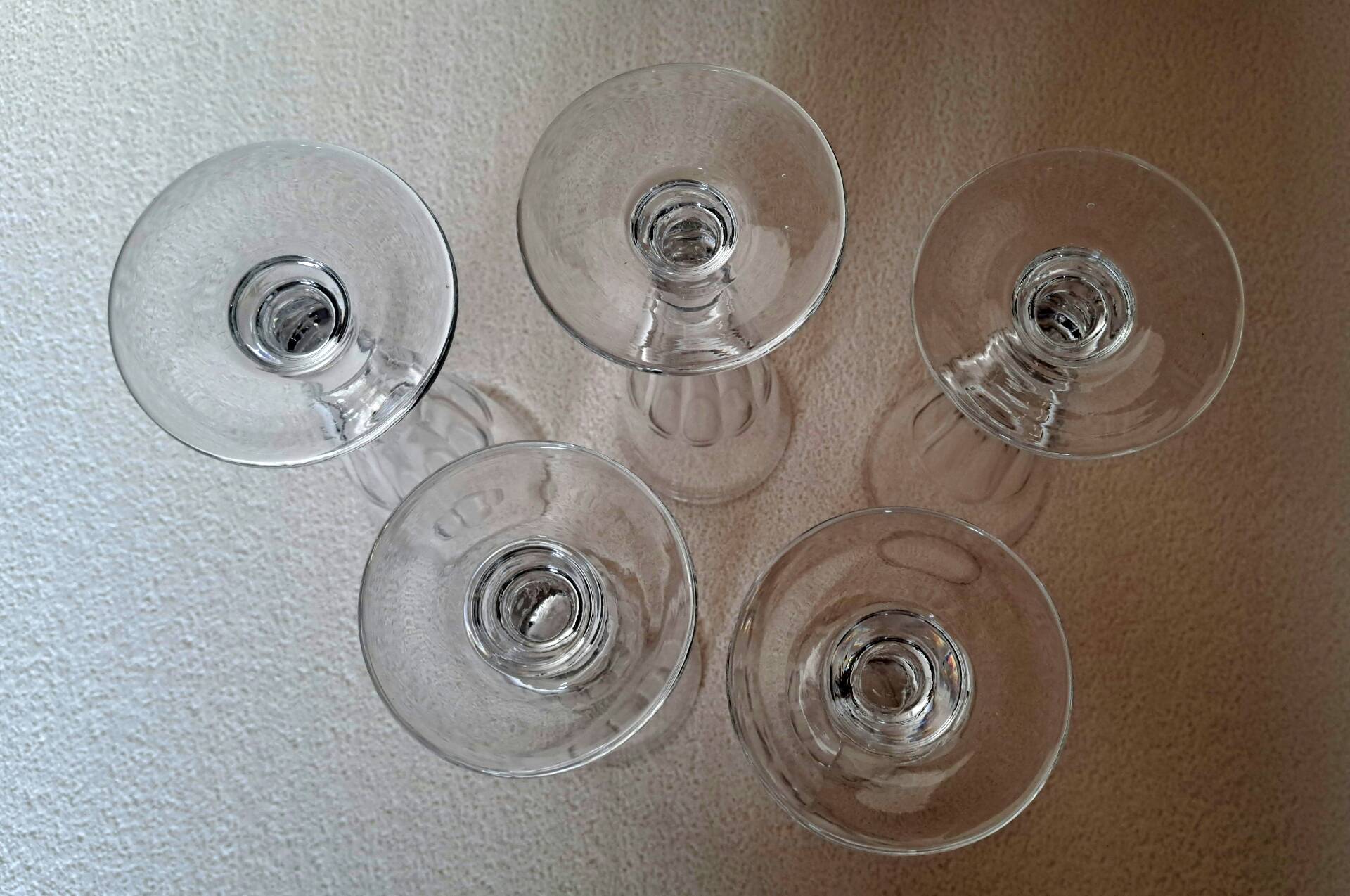 5 crystal Champagne flutes from Baccarat, Clermont model, 19th century.