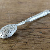 Sprinkler spoon, solid silver