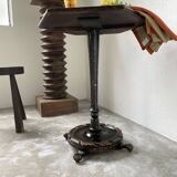 1900 lion paw pedestal table